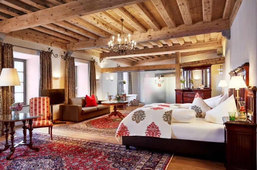 Die Coco Chanel Suite im Hotel Schloss Mittersill