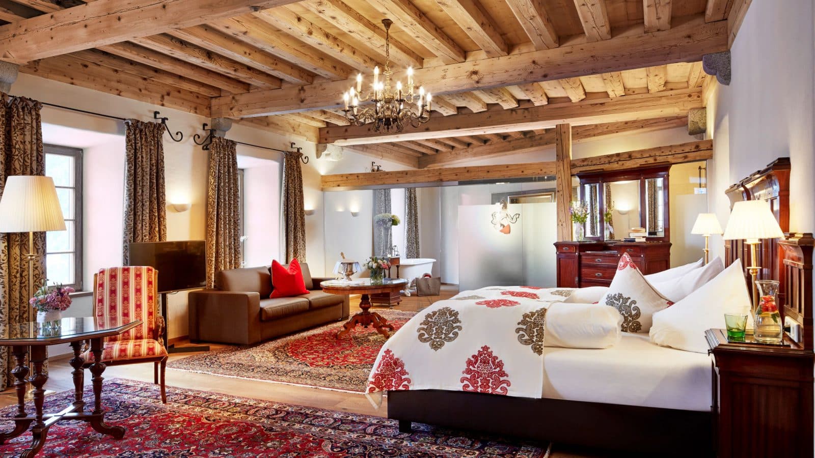 Coco Chanel Suite im Hotel Schloss Mittersill